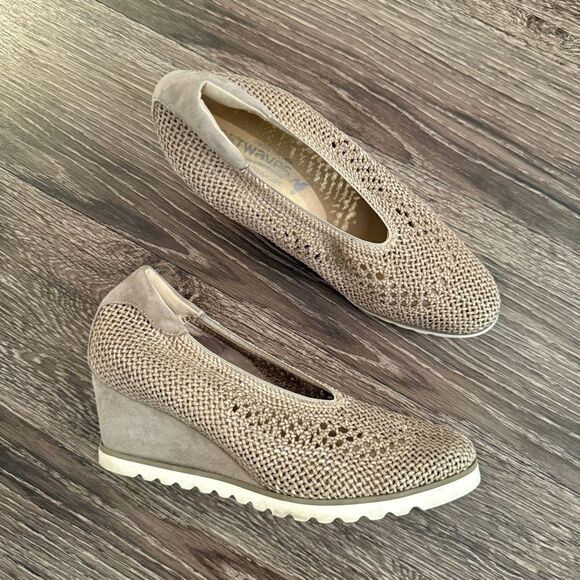 Softwaves Woven Wedges - Picture 1 of 8